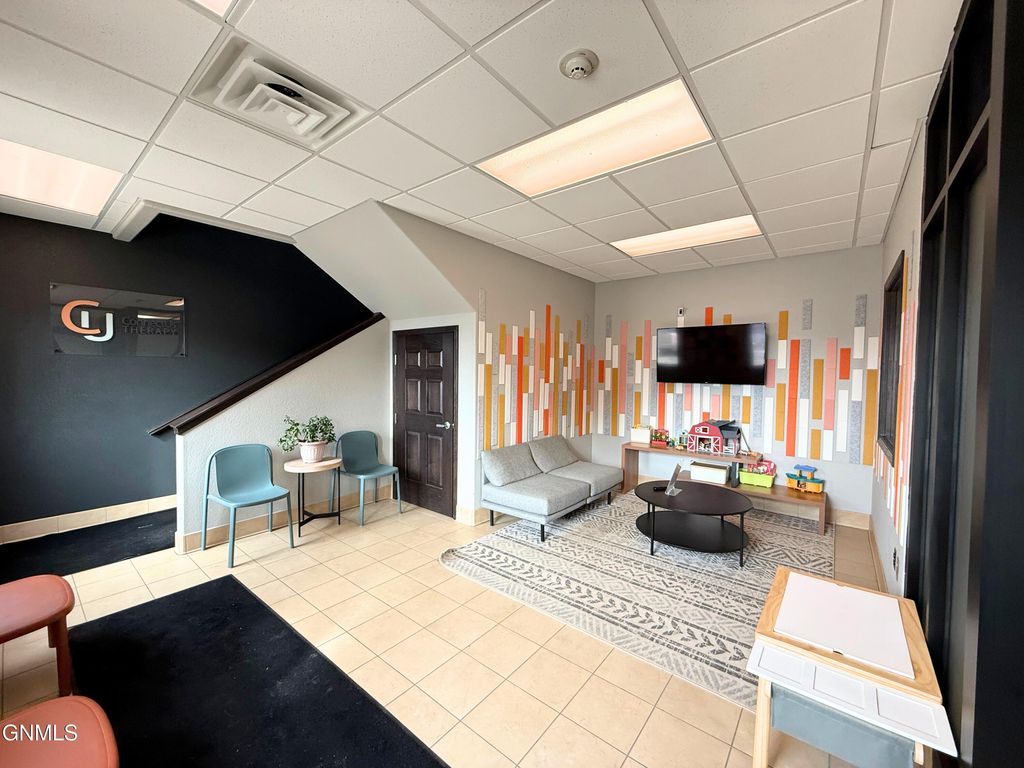 2407 2nd Avenue W, Williston, ND 58801 photo 7