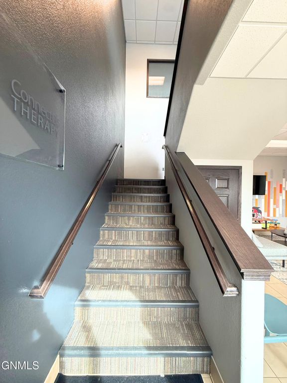 2407 2nd Avenue W, Williston, ND 58801 photo 8