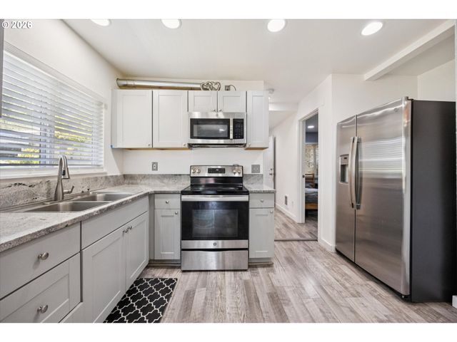 7120 Se 83RD Ave, Portland, OR 97266