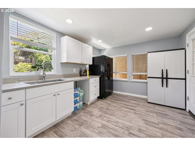 7120 Se 83RD Ave, Portland, OR 97266