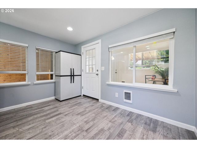 7120 Se 83RD Ave, Portland, OR 97266