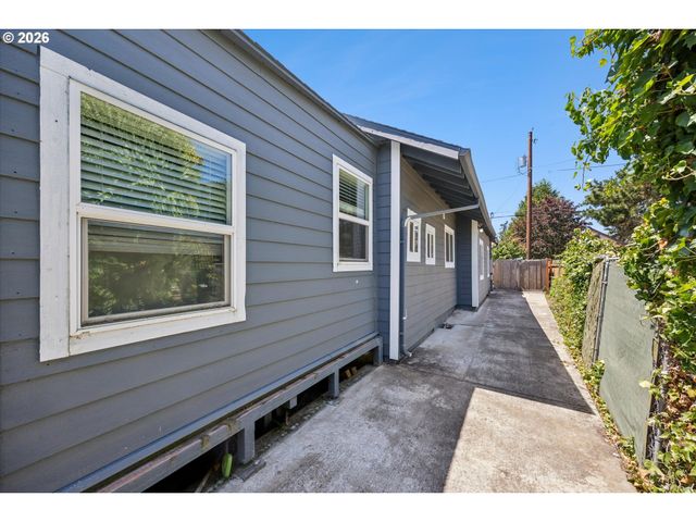 7120 Se 83RD Ave, Portland, OR 97266
