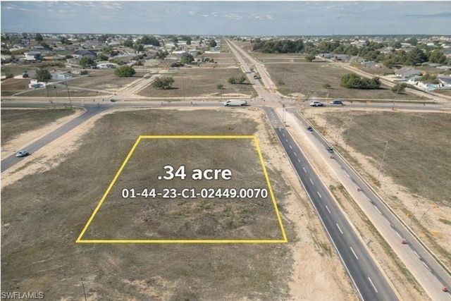 16 Diplomat PKWY E, Cape Coral, FL 33909