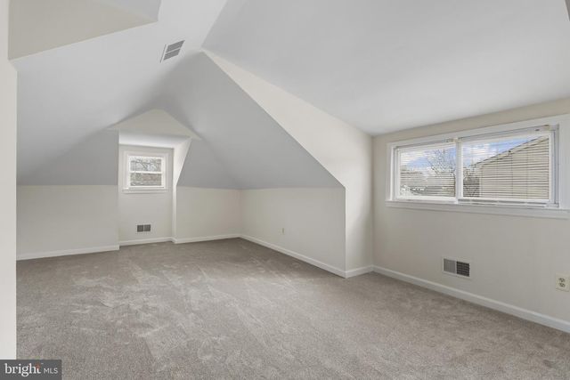 620 N LINCOLN AVE, Moorestown, NJ 08057