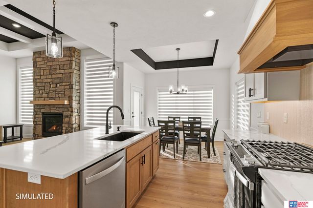 921 N 105th Street, Lincoln, NE 68527