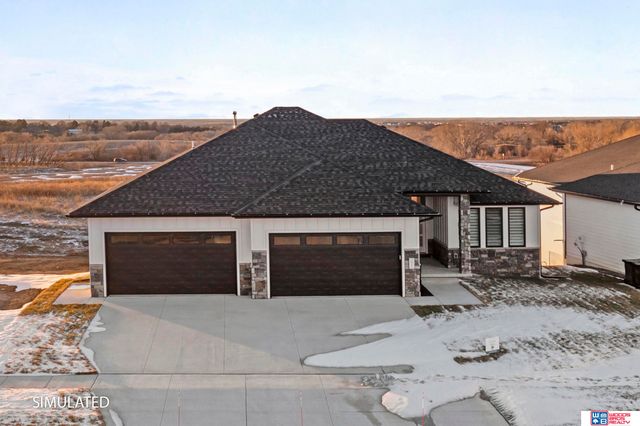 921 N 105th Street, Lincoln, NE 68527
