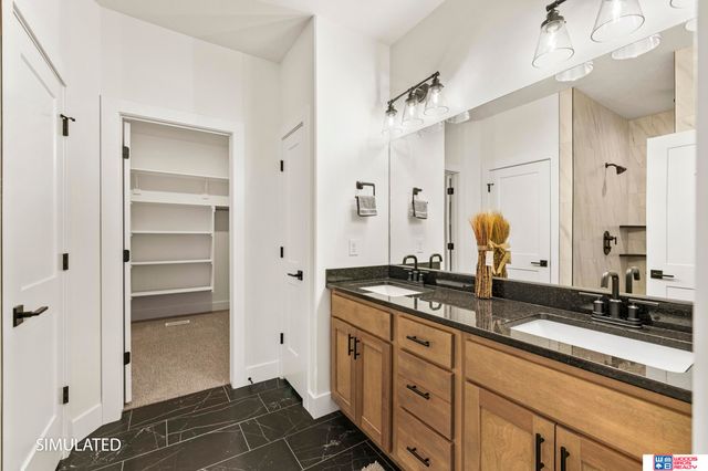 921 N 105th Street, Lincoln, NE 68527