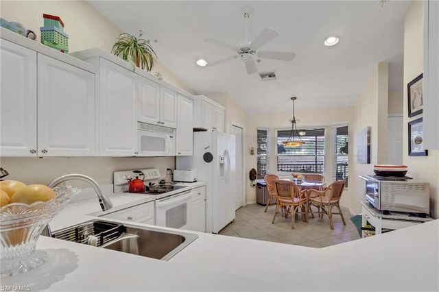 8620 Cedar Hammock CIR # 1121, Naples, FL 34112