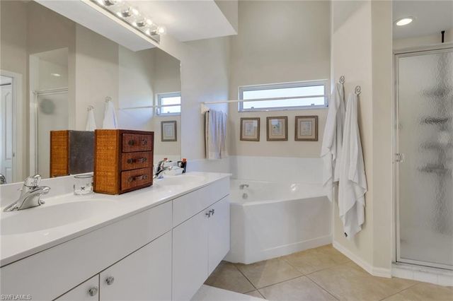 8620 Cedar Hammock CIR # 1121, Naples, FL 34112