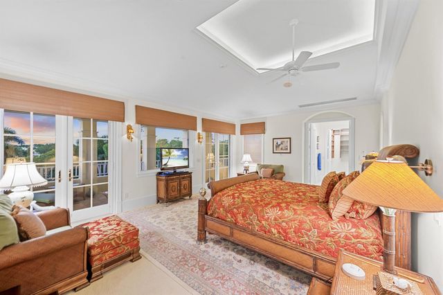 6968 SE Harbor Circle, Stuart, FL 34996