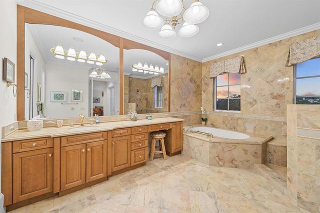 6968 SE Harbor Circle, Stuart, FL 34996