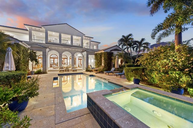 6968 SE Harbor Circle, Stuart, FL 34996