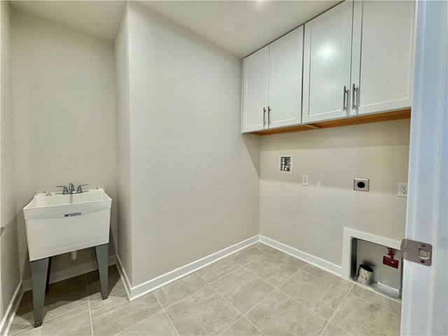 213 Winthrop Dr., Peters Twp, PA 15367