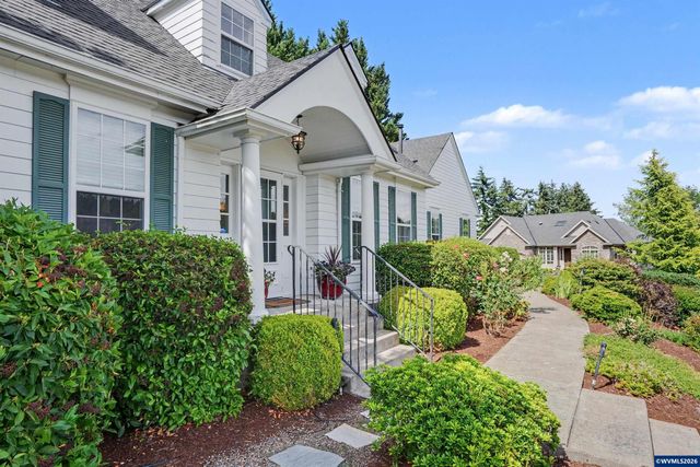 3374 Augusta National Dr S, Salem, OR 97302