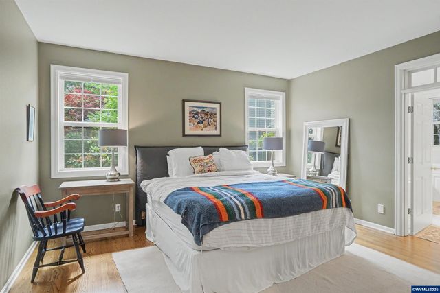 3374 Augusta National Dr S, Salem, OR 97302