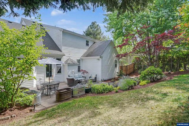 3374 Augusta National Dr S, Salem, OR 97302