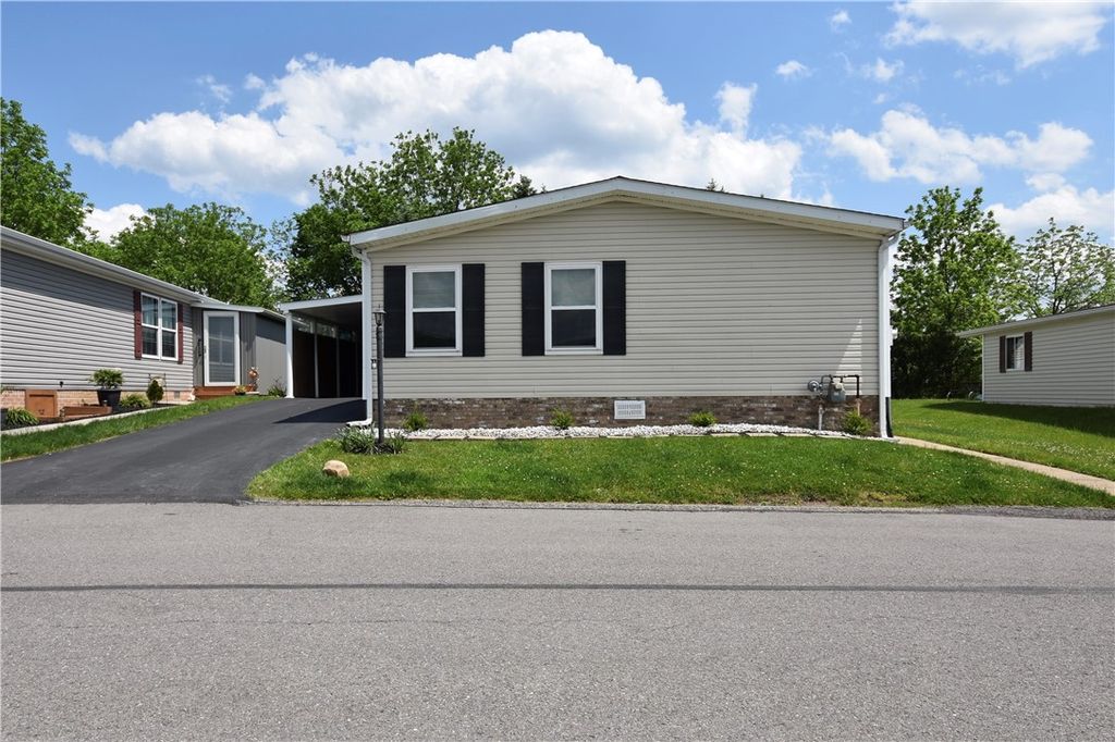464 Canterbury Circle, Collier Twp, PA 15106