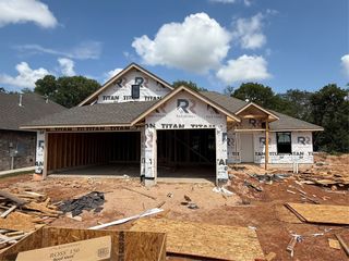 109 Firethorn Way, Noble, OK 73068