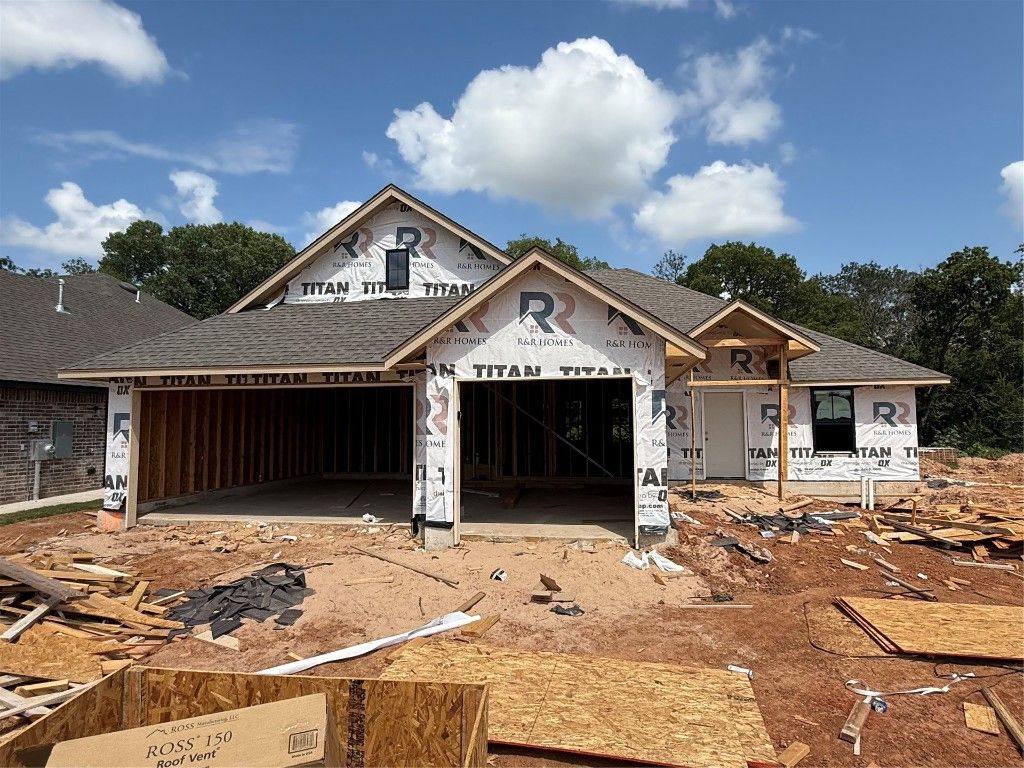 109 Firethorn Way, Noble, OK 73068