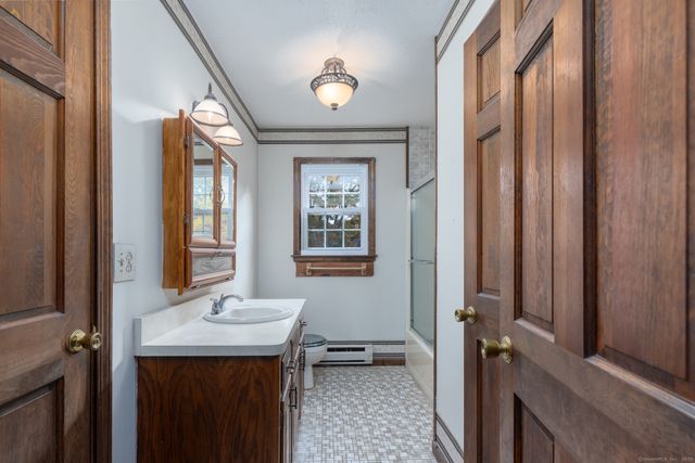 6 El Toro Drive, Bristol, CT 06010