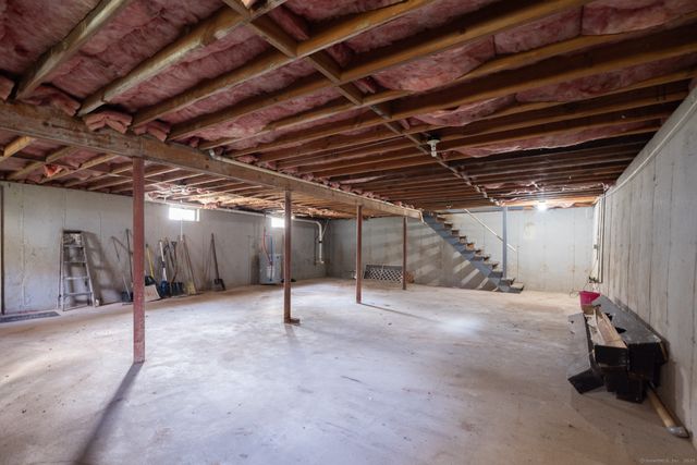 6 El Toro Drive, Bristol, CT 06010