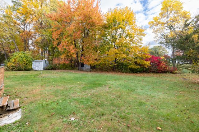 6 El Toro Drive, Bristol, CT 06010