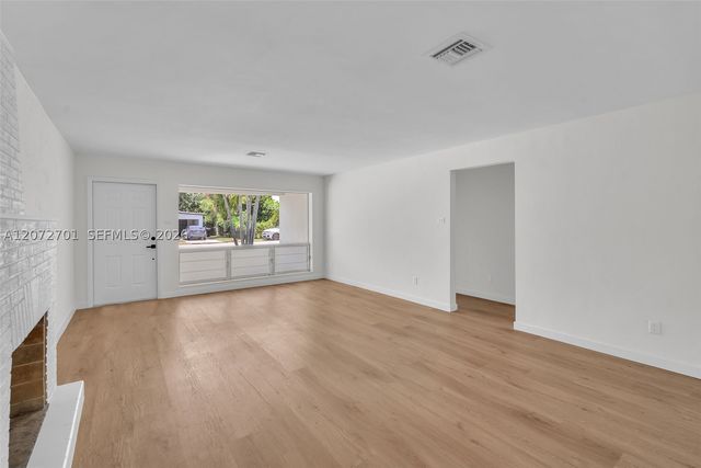 409 NW 17th Ave, Fort Lauderdale, FL 33311