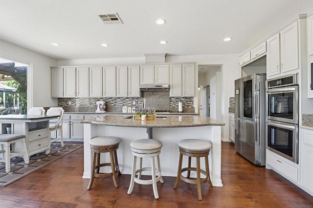 7480 Eastridge Drive, La Mesa, CA 91941
