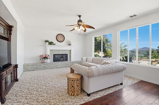 7480 Eastridge Drive, La Mesa, CA 91941