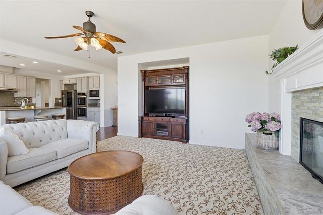 7480 Eastridge Drive, La Mesa, CA 91941