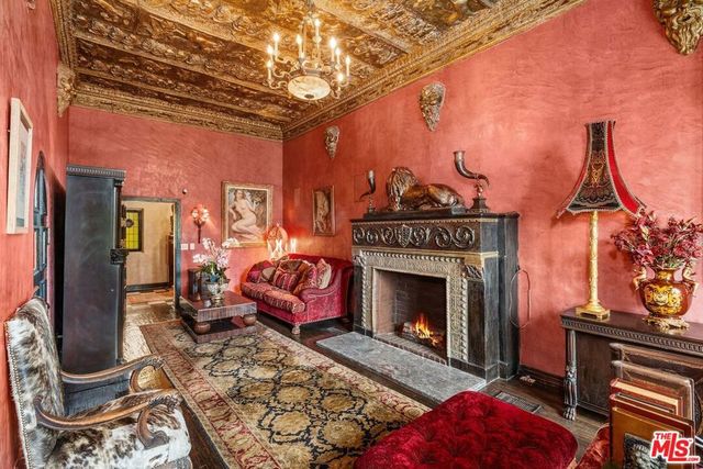 4320 Cedarhurst Circle, Los Angeles, CA 90027