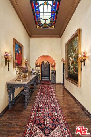 4320 Cedarhurst Circle, Los Angeles, CA 90027