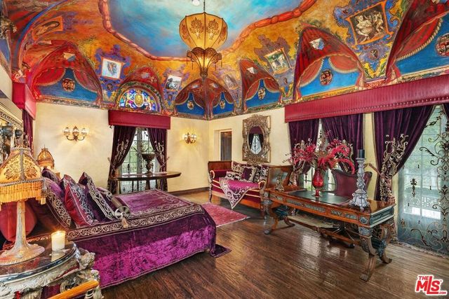 4320 Cedarhurst Circle, Los Angeles, CA 90027