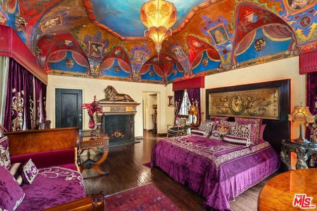 4320 Cedarhurst Circle, Los Angeles, CA 90027