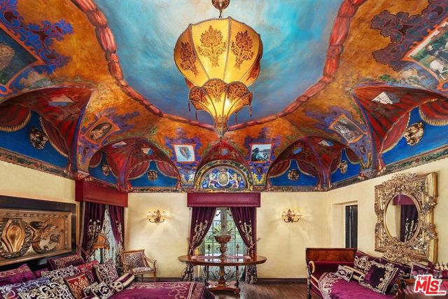 4320 Cedarhurst Circle, Los Angeles, CA 90027