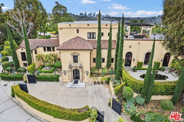 4320 Cedarhurst Circle, Los Angeles, CA 90027