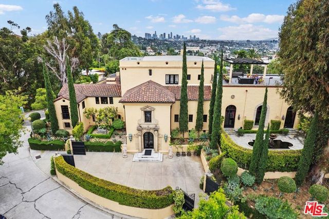 4320 Cedarhurst Circle, Los Angeles, CA 90027