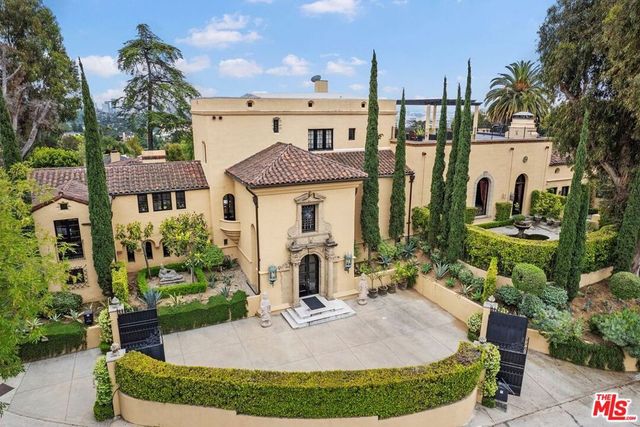 4320 Cedarhurst Circle, Los Angeles, CA 90027