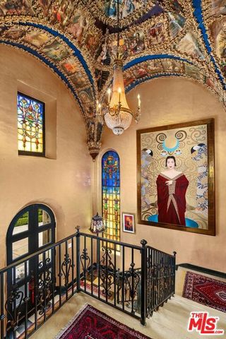 4320 Cedarhurst Circle, Los Angeles, CA 90027