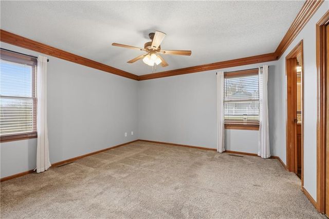 3416 S Maybrook Avenue, Independence, MO 64055