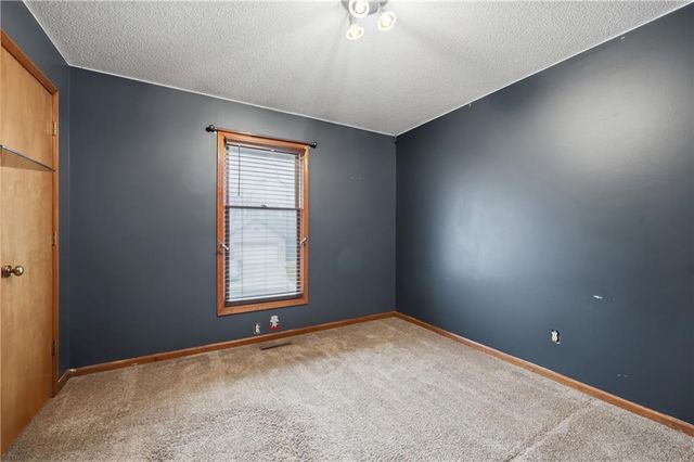 3416 S Maybrook Avenue, Independence, MO 64055