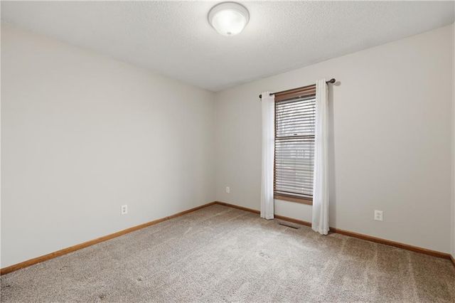 3416 S Maybrook Avenue, Independence, MO 64055