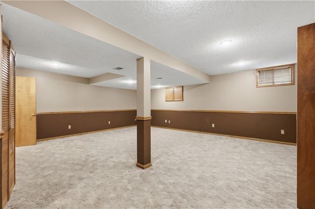 3416 S Maybrook Avenue, Independence, MO 64055