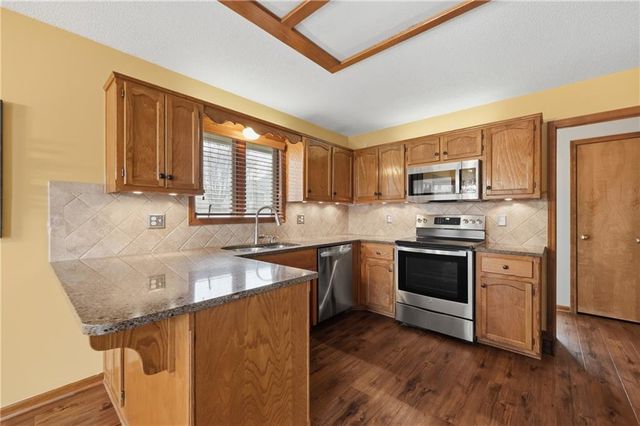 3416 S Maybrook Avenue, Independence, MO 64055