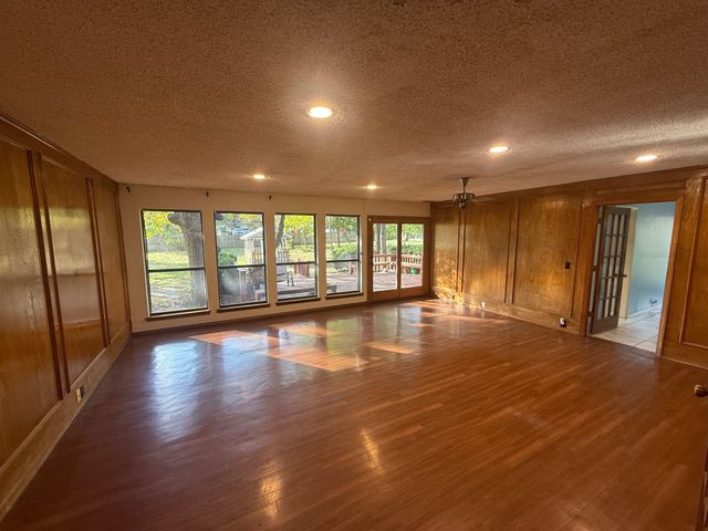 111 Juniper Street, Mansfield, TX 76063