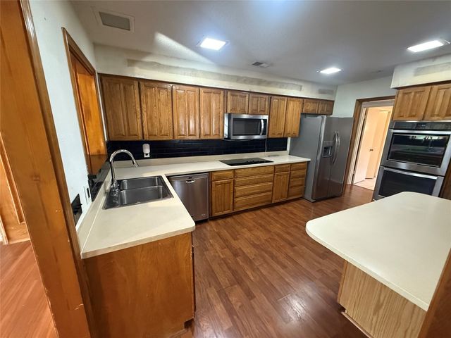 111 Juniper Street, Mansfield, TX 76063