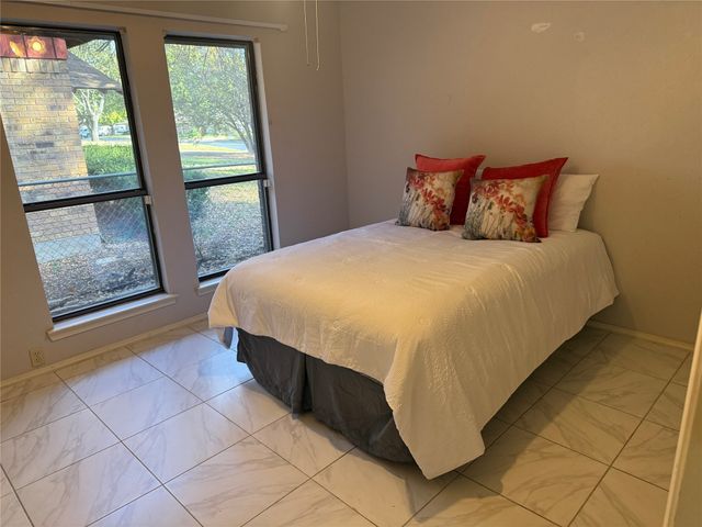 111 Juniper Street, Mansfield, TX 76063