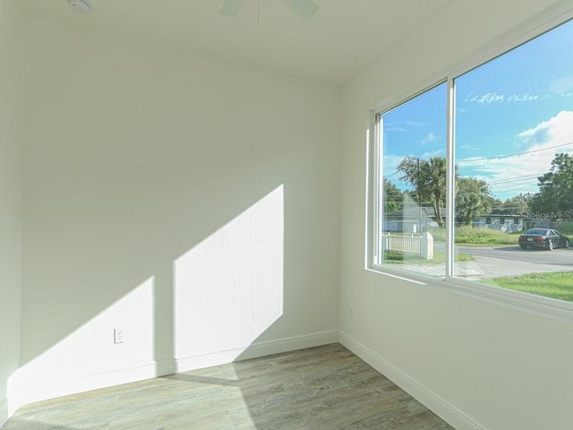 2831 W LIVINGSTON STREET, Orlando, FL 32805