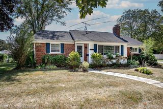 4163 Amherst Road, Royal Oak, MI 48073