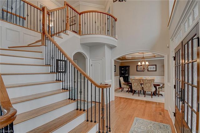 230 Ashbourne Lake Court, Clemmons, NC 27012